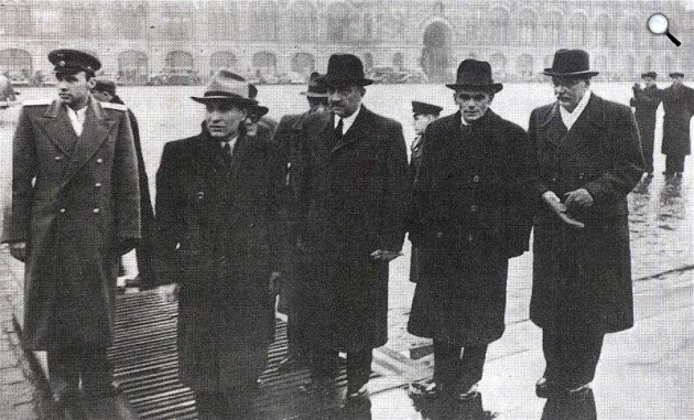 Magyar küldöttség Moszkvában: Nagy Ferenc miniszterelnök, Gyöngyösi János külügyminiszter és Szekfű Gyula nagykövet, 1946 