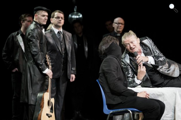 Shakespeare: Hamlet (Eszenyi Enikő), Vígszínház (Fotó: Bornyi Márton)