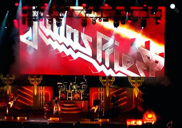 Judas Priest - Rob Halford énekes, Richie Faulkner Andy Sneap gitárosok, Ian Hill basszusgitáros és Scott Travis dobos, Papp László Budapest Sportaréna, 2018 (Fotó: Kibelbeck Mara / cultura.hu)