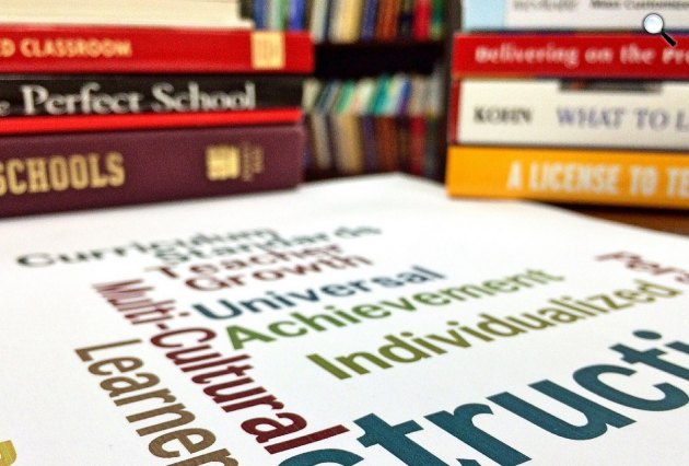 Angol oktatás, könyvek, nyelv (Fotó: Pixabay)