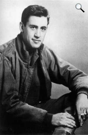 J. D. Salinger (1919-2010) író (Fotó: Babelio)
