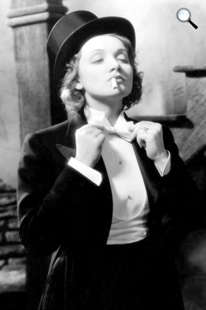 Marokkó - Marlene Dietrich öltönyben, frakkban, 1930 (Fotó: listal.com)