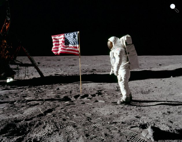 Apollo 11, Neil Armstrong Holdra lépése, 1969. július 20. (Fotó: NASA)