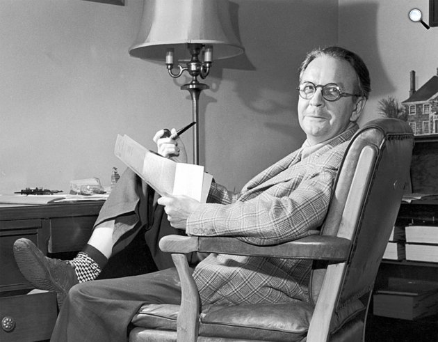 Raymond Chandler (1888-1959) amerikai krimiíró (Fotó: Ralph Crane/babelio.com)