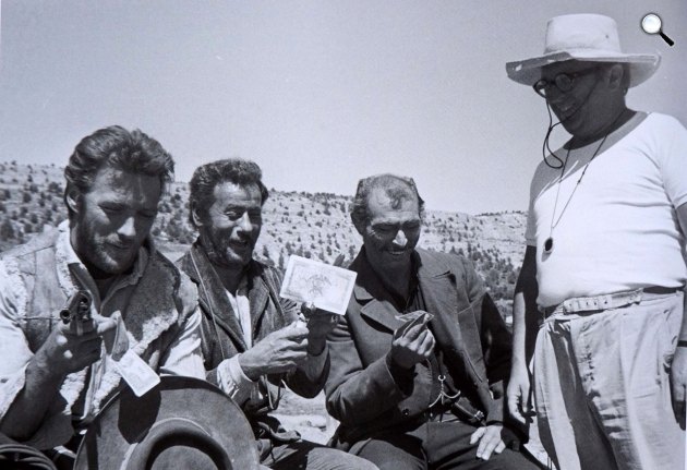 A Jó, a Rossz és a Csúf forgatásán - Clint Eastwood, Eli Wallach, Lee van Cleef és a rendező Sergio Leone, 1966 (Fotó: listal.com)