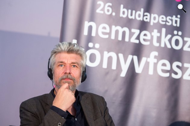 Karl Ove Knausgard norvég író a 26. Budapesti Nemzetközi Könyvfesztiválon, 2019 (Fotó: MTI/Balogh Zoltán)