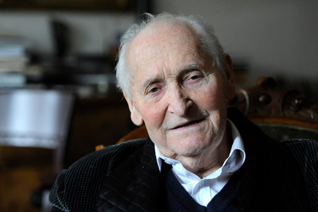 Kányádi Sándor (1929-2018) költő, író Prima Primissima-díjas, 2017 (MTI Fotó: Czimbal Gyula)