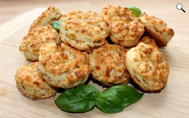 Káposztás-tepertős pogácsa (Fotó: Pinterest / @Cookpadhu)