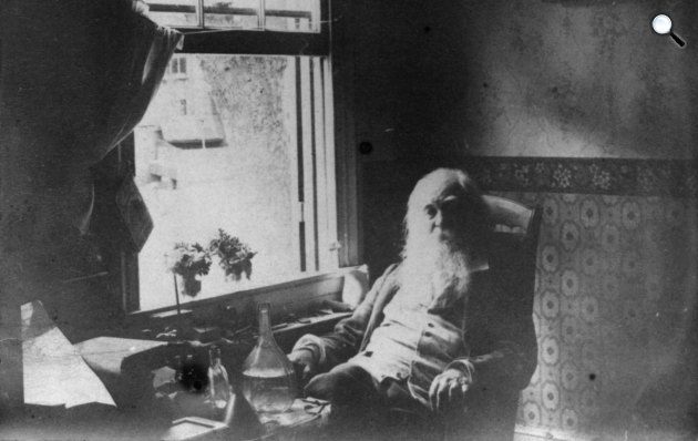 Walt Whitman (1819-1892) amerikai költő Camden, New Jersey, 1890 (Fotó: whitmanarchive.org)