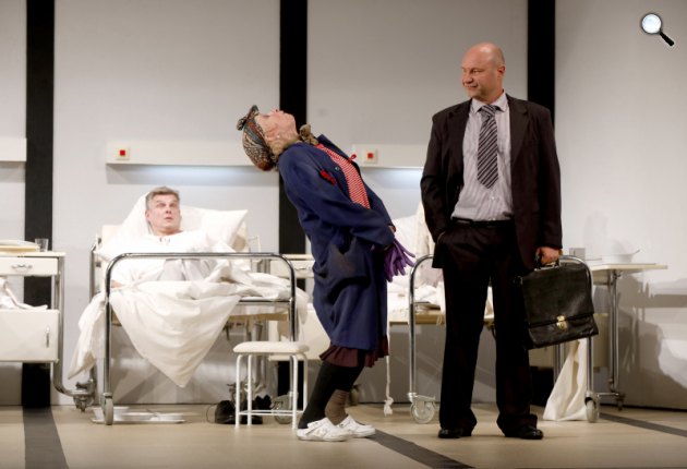 Gyurkovics Tibor - Rátóti Zoltán: Nagyvizit - Veszprémi Petőfi Színház, 2019 (Fotó: VPSZ)