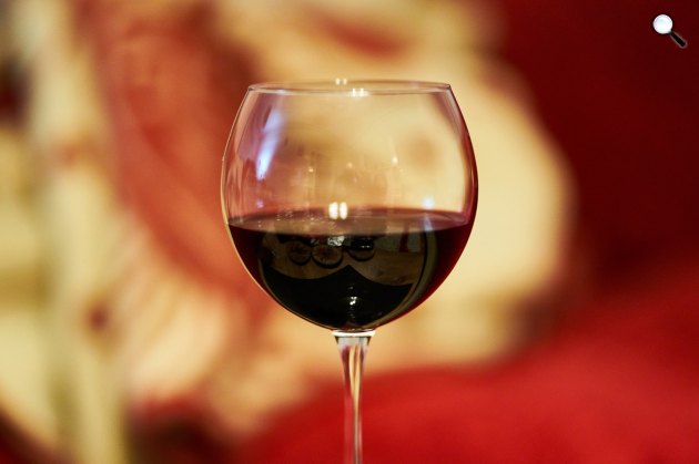 Merlot kékszőlő vörösbor (Fotó: Pixabay)