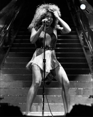 Tina Turner énekesnő, 1990-es években (Fotó: Listal.com)
