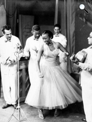 Celia Cruz (1925-2003), többszörös Grammy-díjas, legendás kubai énekesnő (Fotó: listal.com)