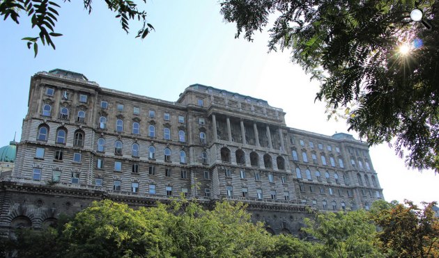 Országos Széchényi Könyvtár épülete a Budai Várban, Budapest (Fotó: OSZK)