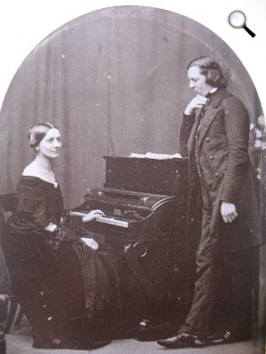 Robert Schumann zeneszerző és felesége, Clara Schumann zongoraművész (Fotó: last.fm)