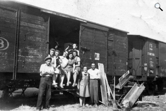 Kitelepített magyarok útban a Felvidékről, 1947, Szlovákia (Fotó: Fortepan)
