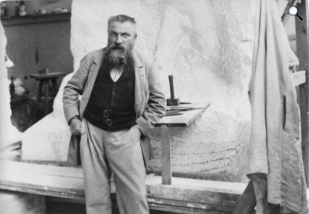 Auguste Rodin (1840-1917), francia szobrász a műtermében, 1898 (Fotó: Wikimédia)
