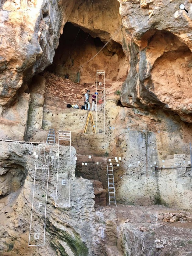 350 ezer éves koptatókövet találtak Izraelben, 2020 (Fotó:  Ron Shimelmitz/Facebook/Department of Archaeology - University of Haifa)