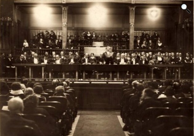 A Nyugat 25 éves jubileuma a Zeneakadémián,1932 (Forrás: PIM)