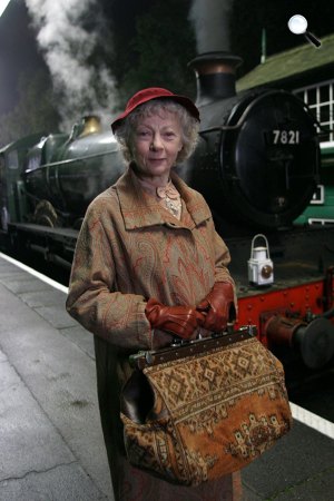 Agatha Christie - Marple kisasszony - Geraldine McEwan, 2005 (Fotó: Epic Drama)