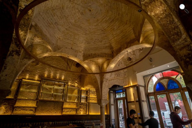 Egy gazdagon díszített, 12. századi iszlám közfürdőt találtak, Sevilla, Spanyolország, 2020 (Fotó: Facebook/Paco Puentes/El Pais)