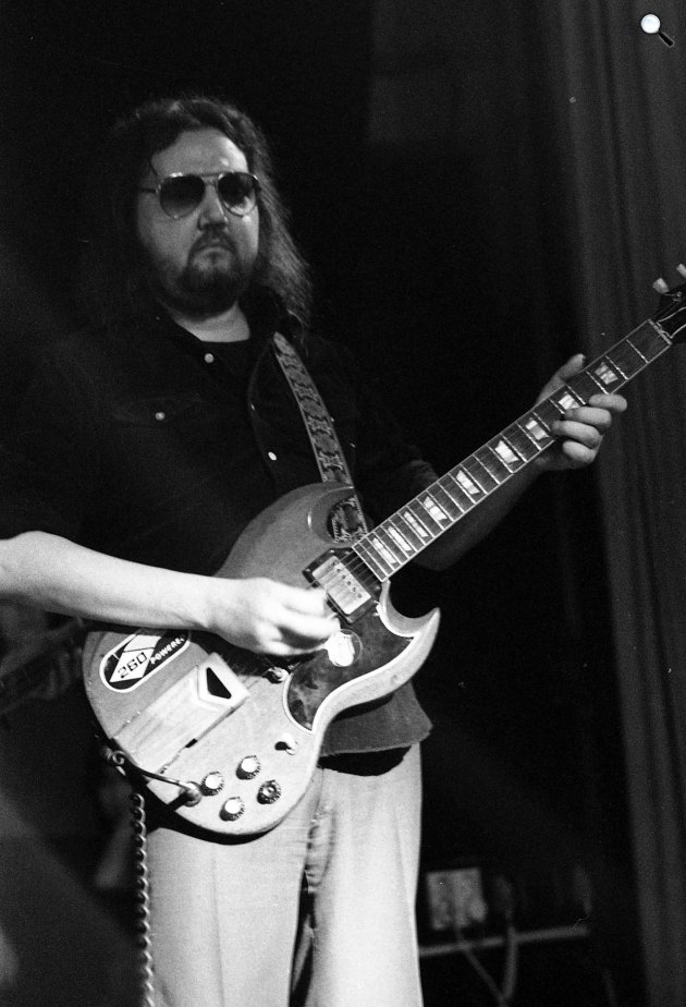 Radics Béla (1946-1982) gitáros, a hazai rockzene legendás alakja, 1981 (Fotó: Fortepan/Urbán Tamás)