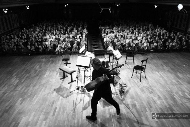 Snétberger Ferenc Kossuth-díjas és Liszt Ferenc-díjas szintó származású magyar gitárművész (Fotó: Kleb Attila)