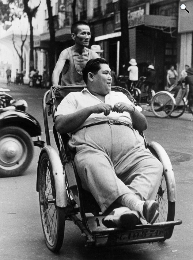 Paul Almásy: Saigoni riksás, 1950 (Fotó: Paul Almásy/Magyar Fotográfiai Múzeum)