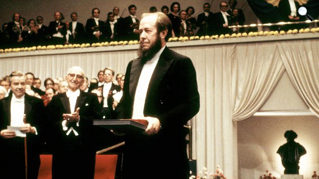 Alekszandr Iszajevics Szolzsenyicin Nobel-díjas orosz író a díjátadón, 1974 (Fotó: Flickr)