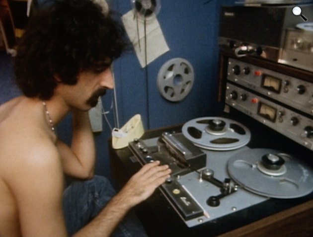 Frank Zappa (1940-1993) amerikai zeneszerző, gitáros, producer és filmrendező (Fotó: Pannonia Entertainment)