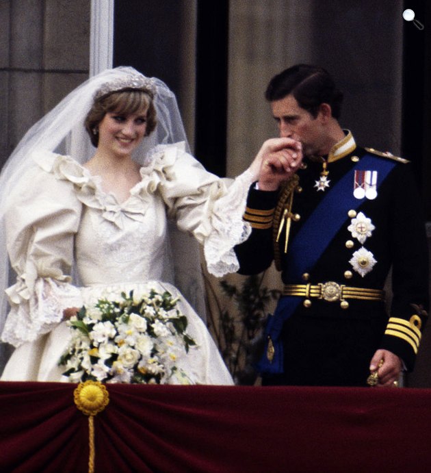 Lady Diana (1962-1992) walesi hercegné és Károly herceg esküvője, 1981 (Fotó: listal.com)