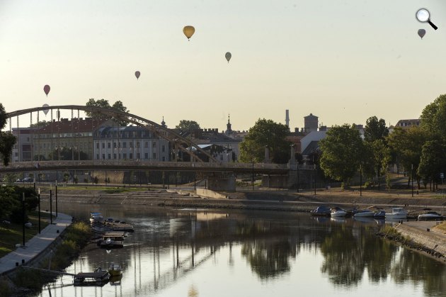 Hőlégballonok a 40. Magyar Nemzeti Hőlégballon Bajnokságon, Győr, 2021 (Fotó: MTI/Krizsán Csaba)