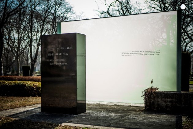 Gróf Bethlen István (1874-1946) politikus síremléke, Fiumei úti sírkert, Budapest (Fotó: Fiumei úti sírkert)