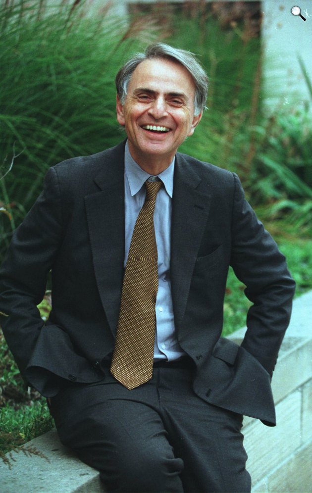 Carl Sagan (1934-1996) amerikai csillagász, planetológus, asztrobiológus, békeaktivista (Fotó:  Michael Okoniewski/Facebook/American Museum of Natural History)