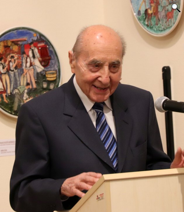 Grétsy László nyelvész, nyelvművelő, 2022 (Fotó: Bakonyi Zoltán/Tinta Kiadó)