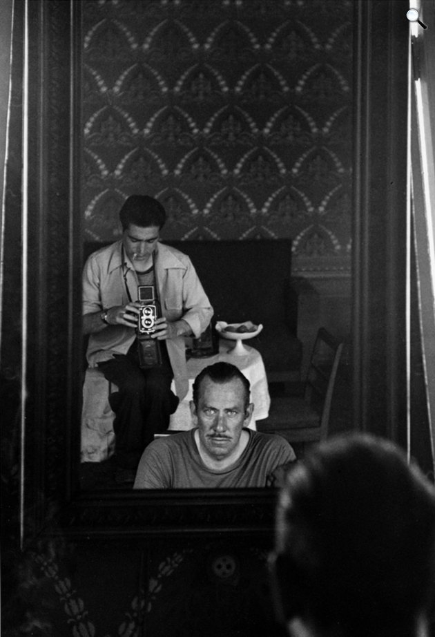 John Steinbeck író és Robert Capa fotóriporter, 1947. szeptember, Szovjetúnió (Fotó: magnumphotos.com/Magyar Nemzeti Múzeum gyűjteménye)