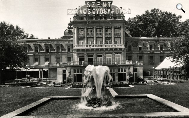 A Szent Lukács fürdő ivócsarnoka 1937-ben épült meg, Budapest, 1938 (Fotó: Fortepan/Latin)