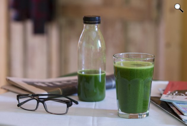 Zöld bomba zöldalmás, spenótos, uborkás smoothie (Fotó: One On One)