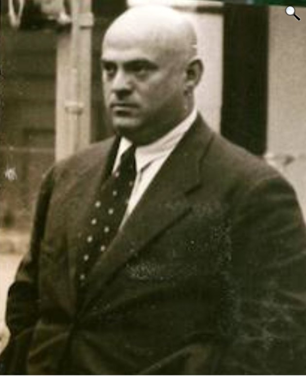 Komjádi Béla (1892-1933) sportvezető, vízilabdázó, edző, a magyar vízilabdasport úttörője, 1920 körül (Fotó: MNM/europeana)