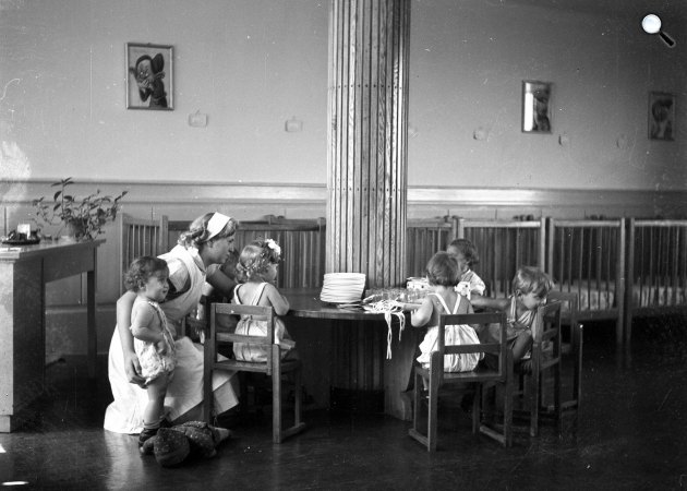 A KPM (Közlekedés- és Postaügyi Minisztérium) bölcsődéje, Budapest, 1954 (Fotó: Fortepan/UVATERV)