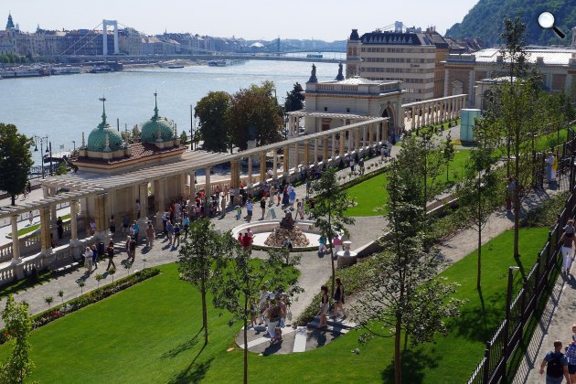A Várkert Bazár neoreneszánsz kertjével egy impozáns közkertet kapott a főváros, Budapest (Fotó: Pixabay)