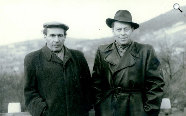 Déry Tibor (1894-1977) író és Örkény István (1912-1979) író (Fotó: PIM/europeana.eu)