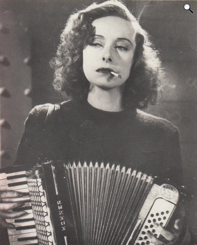Az éjszaka lánya - Murati Lili, 1943 (Fotó: Wikimedia)