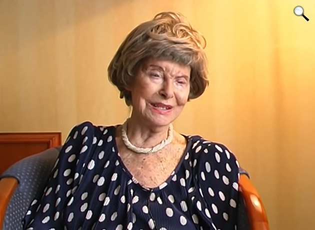 Muráti Lili (1911-2003) magyar színésznő és írónő utolsó budapesti interjúja során (Fotó: YouTube)