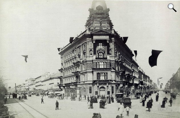 A Fonciére-palota omnibuszokkal a Bajcsy-Zsilinszky úton (Váci körút) - Andrássy út sarkán Budapesten, 1894 (Fotó: Fortepan/Fortepan /Budapest Főváros Levéltára. Levéltári jelzet: HU.BFL.XV.19.d.1.04.018)