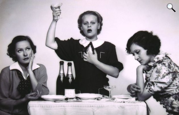 Szerelemből elégtelen - Muráti Lili, Dajka Margit és Lázár Mária, 1935 (Fotó: Angelo Funk Pál/Fotóarchívum)