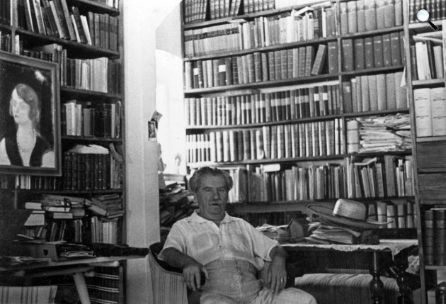 Móricz Zsigmond (1979-1942) író, publicista otthonában Leányfalun, 1939 (Fotó: Fortepan)