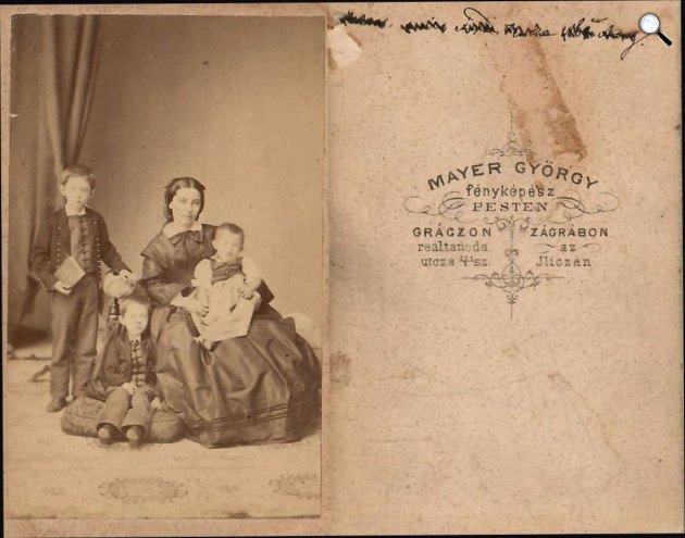 Szendrey Júlia (1828-1868) költő, műfordító gyermekeivel - Attila, Árpád és Ilona, 1862 (Fotó: Múzeum Antikvárium)