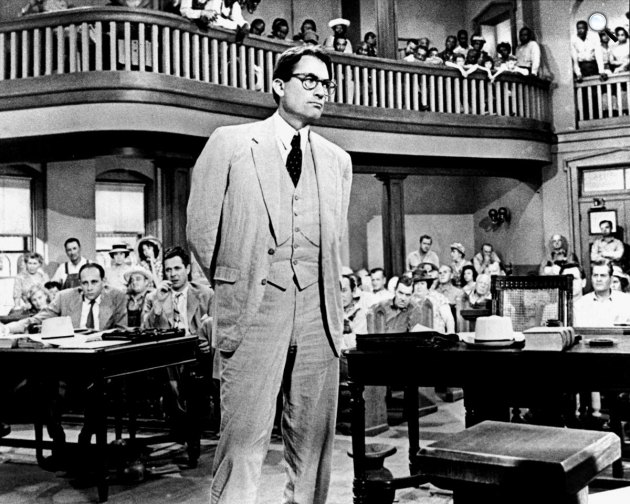 Ne bántsátok a fekete rigót! - Gregory Peck (Atticus Finch) (Fotó: Publicity Photo/Wikimedia))