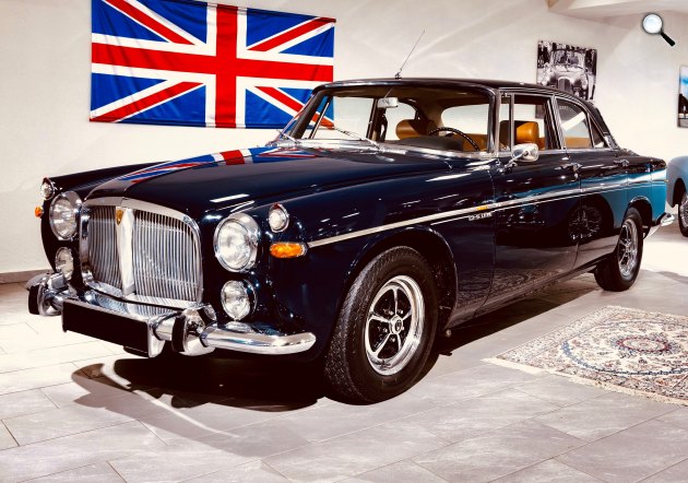 II, Erzsébet királynő sokszor személyesen vezette a Rover P5b Coupe automatic gépkocsiját (Fotó: OS/Kaáli Autó-Motor Múzeum)